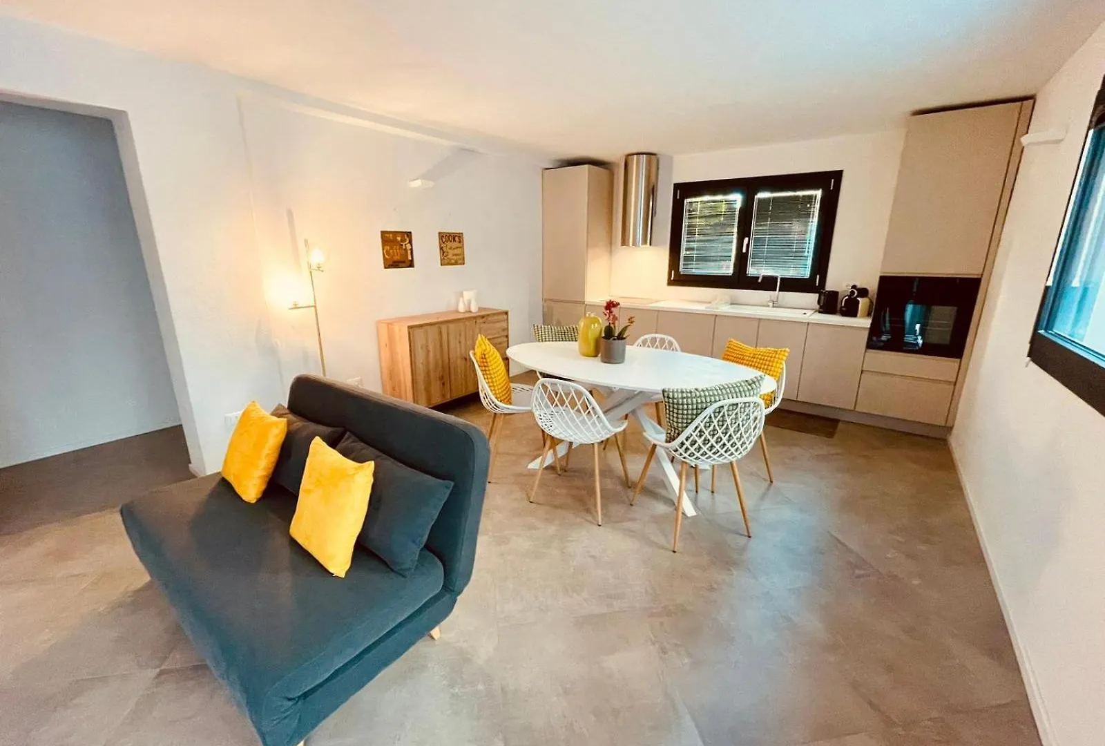 Elisa Apartments A - In Front Of The Walls Of Lucca 0*,  Italy